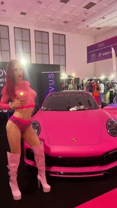 LexaPink Venus Berlin / Netstar Kuva