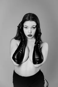 Princess_Hailey_ Latex and desire 3 szexképe