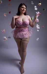 TinniAngel Hi spring🌺🌷🌸💐🌼 Pic 8