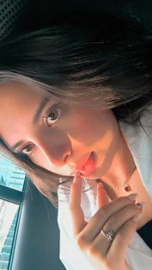 Kyomi_Hunt Public  7. fénykép