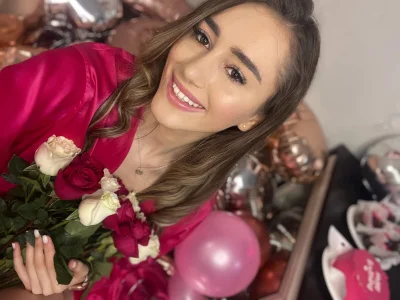 EmilyRaymont happy birthday Emily Foto 2