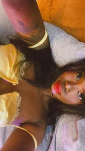 EmiilyLovex Do you prefer to bite or lick them? Immagine  2