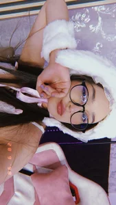 dahianae__'s “I'm not shy when they want me.” Sex Photo 8