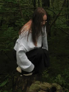 Harlybaby_2007 walk in the forest Pic 4