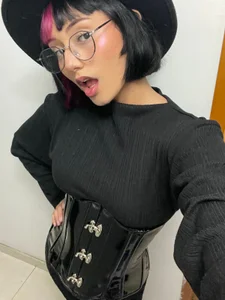 tati_cardenas Goth outfit 사진 4