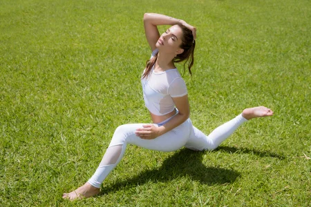 NatalieClarkSexercise Bild 6