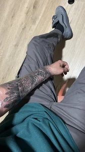 🦇🖌️ de Andrew_Trivel  2 Imagens