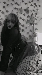 Liza_Sweett black and white Pic 6