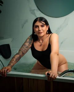Paulina_bennet Shower💦🥵🖤 Billede 2
