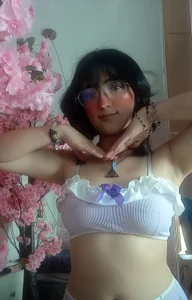 Come and eat me complete I have my pussy wet 🥵👄 od SaraMartini1  7 snímek