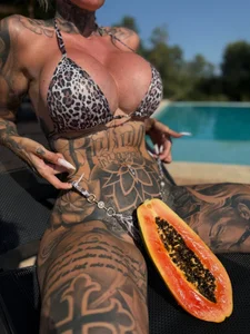 AmandaHard Public Foto 5