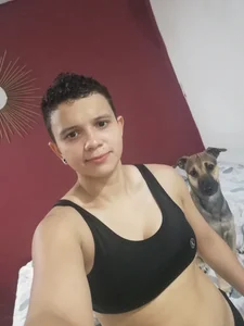 alex-queen- Yo Pic 3