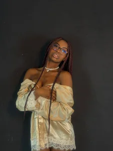 Raquel_jones Sensual golden 💛 Pic 6