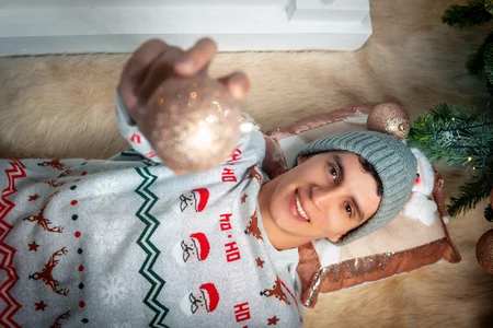 JONAS_SMITH_ Spicy 🌶️ Latino Christmas 🎄💦" Εικόνα 5