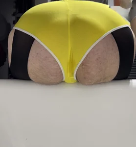 Public de BigAssChubby  5 Imagens