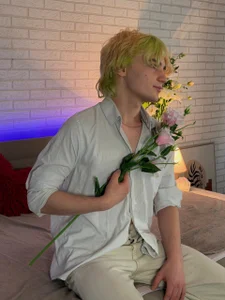 JameMilann: 🩶 ( 4 фото)