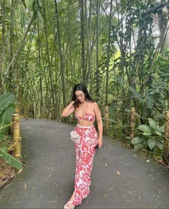 FlaviaBaxter Public Pic