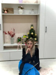 CatherineLine Public Pic 4