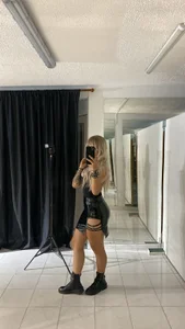 Emily_Evo 🔥 Foto 3