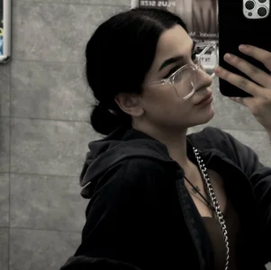 WhitneyCutsforths Cute Flora ♥ sexfoto 4