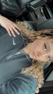 DaysieAfterDark Public Pic