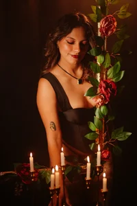 EmmaSanchez_ CANDDLES Gambar