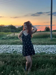 just me💋 de Aria_rei  5 Imagens