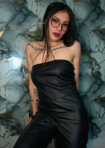 Pameelaanderson_ 👑UR QUEEN PAMELA👑 Pic 3