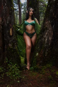 agatha_collins_ a little hot elf Kuva 5