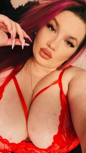 MelanieBrownn Public 사진 3