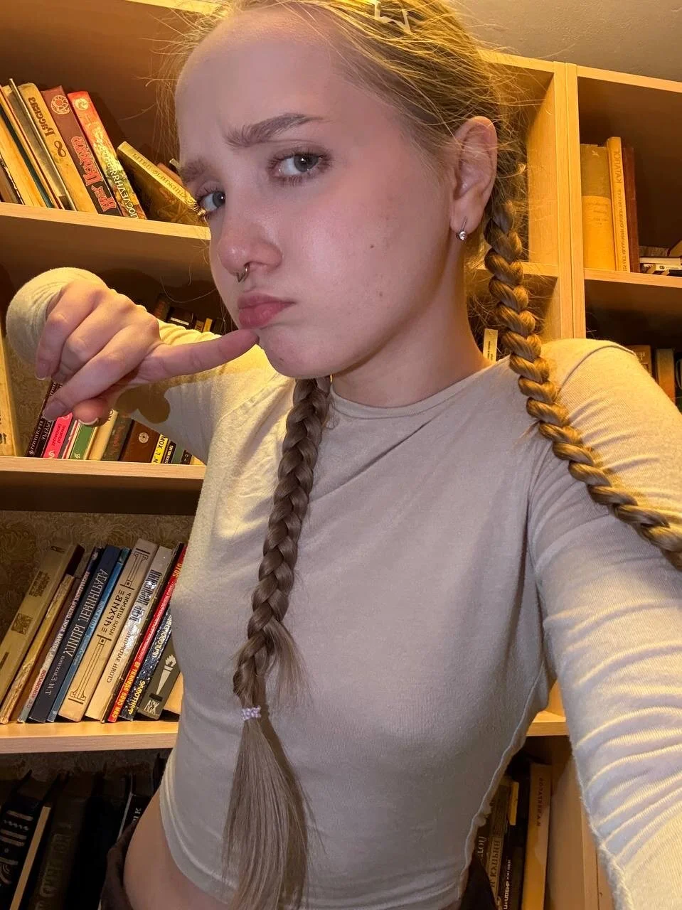 bambi_lu i am a good student!👓 Foto 3