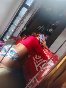 Kesha_t18 Public Pic 6