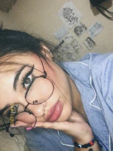 🤓🩷 de PAULETEJOHNSON  3 Imagens