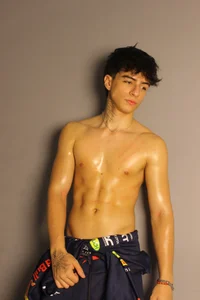 Nathan_Owen 🔥 HEY, HANDSOME… YOUR F1 DRIVER IS WAITING FOR YOU! 😈❤️‍🔥 Poză