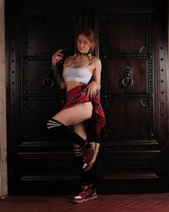 Sunny_Mouse_ we're going shopping at the mall Pic 9