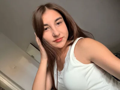 JackieWebb Just me, late evening, no plans and zero pressure 😌✨ Foto 4