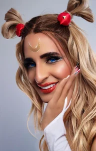 Victtoria_Parker salilor moon Pic 7