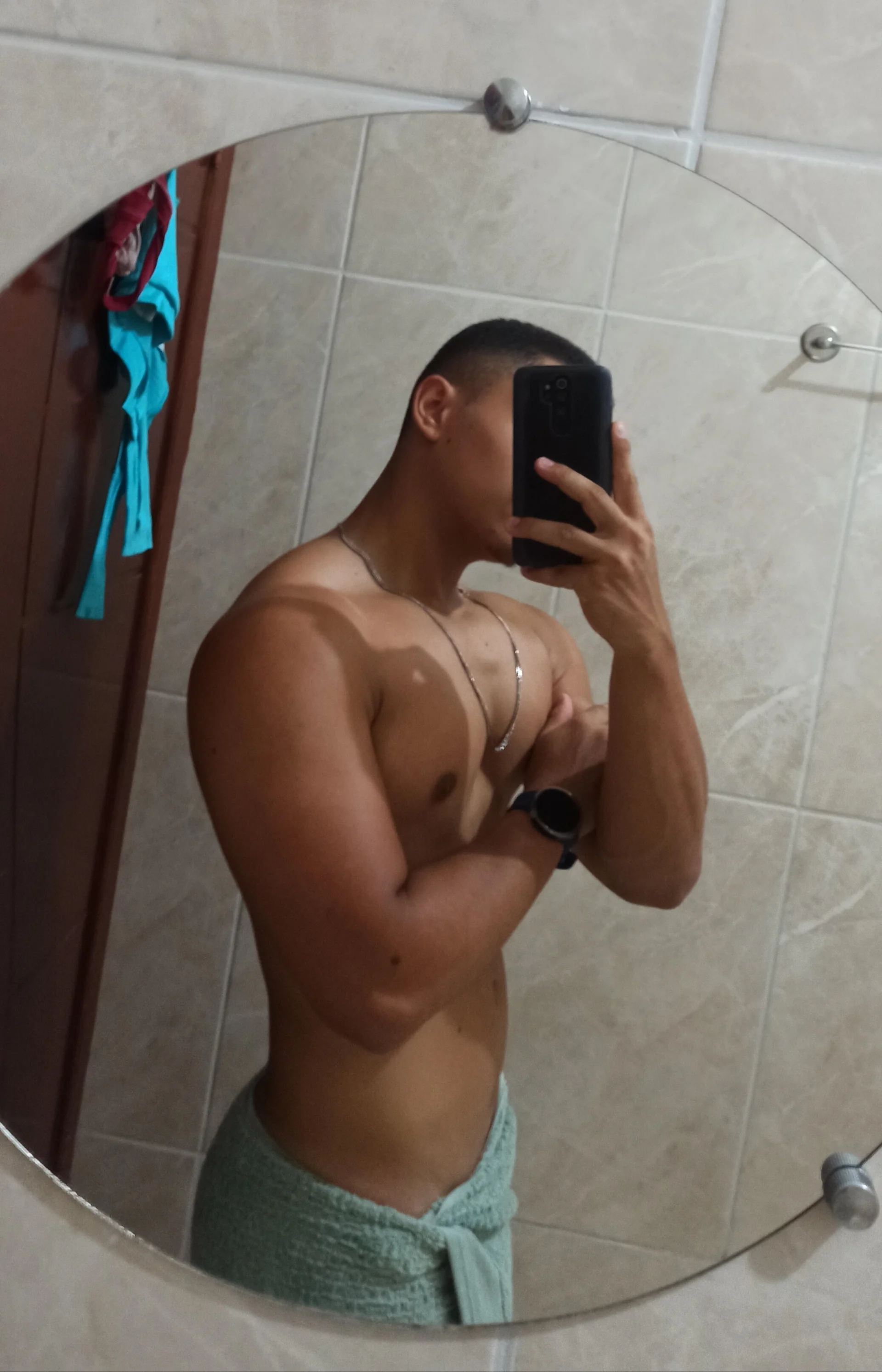 24rcvhhhh Public  3. fénykép