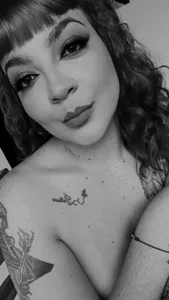 sally10_35 sally Pic