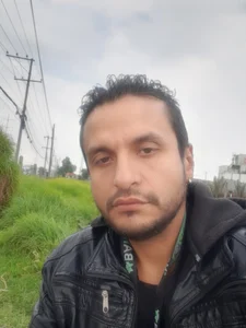 El timido de kevin613603  2 photos