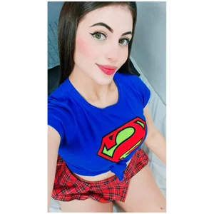 zoepaulina69 supergirl Pic 4