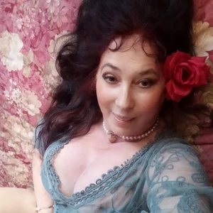 GypsyEsmeralda Even the mistress sometimes wants to be gentle and obedient. Immagine  9