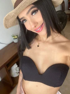 liccy_hall Where you invited me to ride 🤠 Pic 4