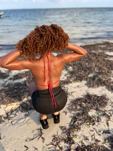 FitEbonyPrincess 🌴☀️🏝️ Island Life 🌊🐚💋 Pic 3