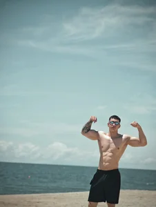 JacksonOlsenn On the beach 😎🌊🏝️ Hình 2