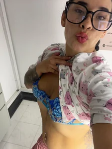 Im very naughty veterinarian de Layla_Revers  Imagens