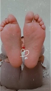 CharmingMaddie Foot Fetish 👣 Immagine  3