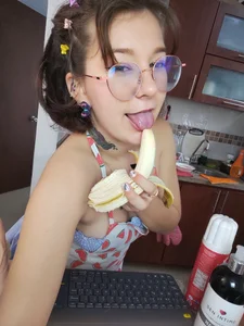HunnyyLove Sexy cooking Pic 5
