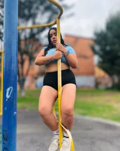 nicky_andcamil WELCOME APHRIL SAYS CAMI Pic