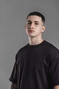 JacksonOlsenn Studio vibes Bilde 3